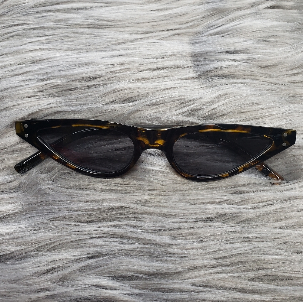 3/$15 brown sleek cat eye shades